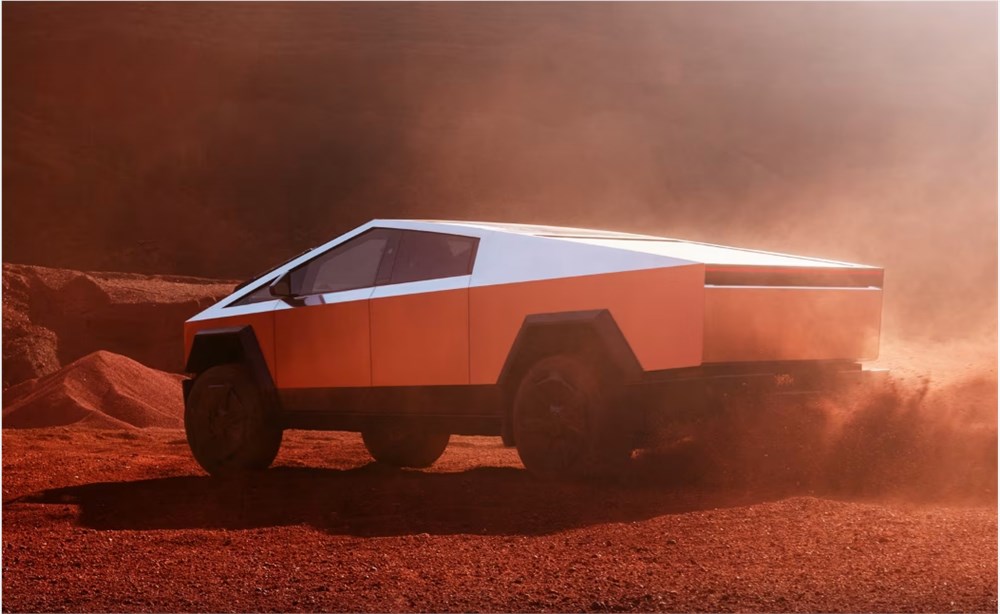 特斯拉手机应用上线AI聊天助手“特斯拉助手Beta版”