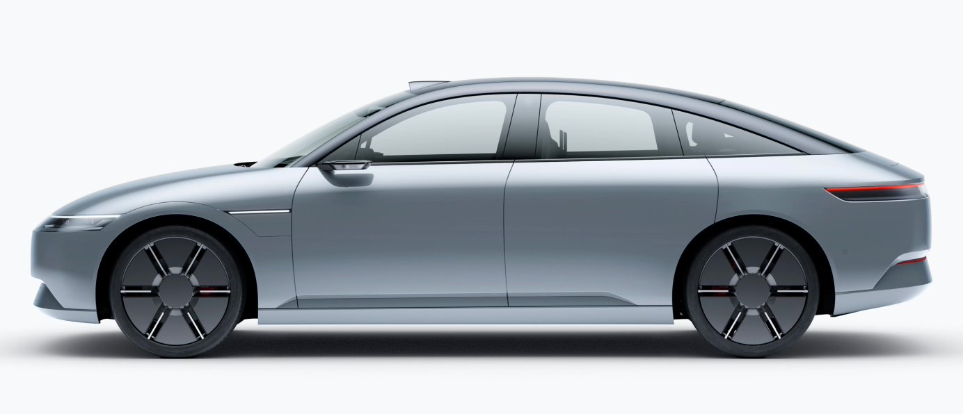 Many Japanese automakers are using generative AI to develop new cars, which is expected to halve the time required for planning and design.