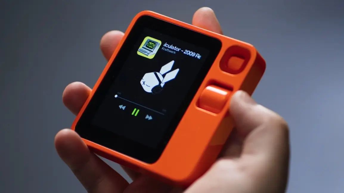 Pocket AI device Rabbit R1 is caught in a negative vortex: API vulnerability exposed, which can expose user information