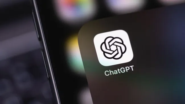 OpenAI ChatGPT Goes Down Worldwide, Apple iOS 18.2 Siri Impacted