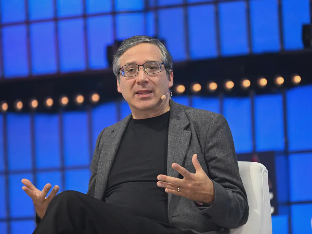 AI Godfather Says Human Extinction Risk Doubles, 12 Biggest Predictions for 2025 Revealed