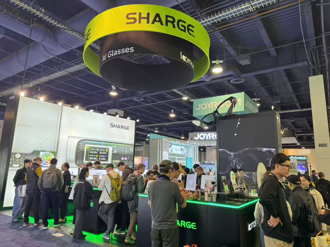 73dac899j00sprcf6013od000v900nfp 闪极发布海外全新子品牌 loomos:推出 loomos AI眼镜,搭载 GPT-4o