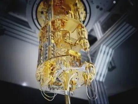 China's autonomous quantum computer "Origin Wukong" runs the world's first billion-scale AI fine-tuning model.