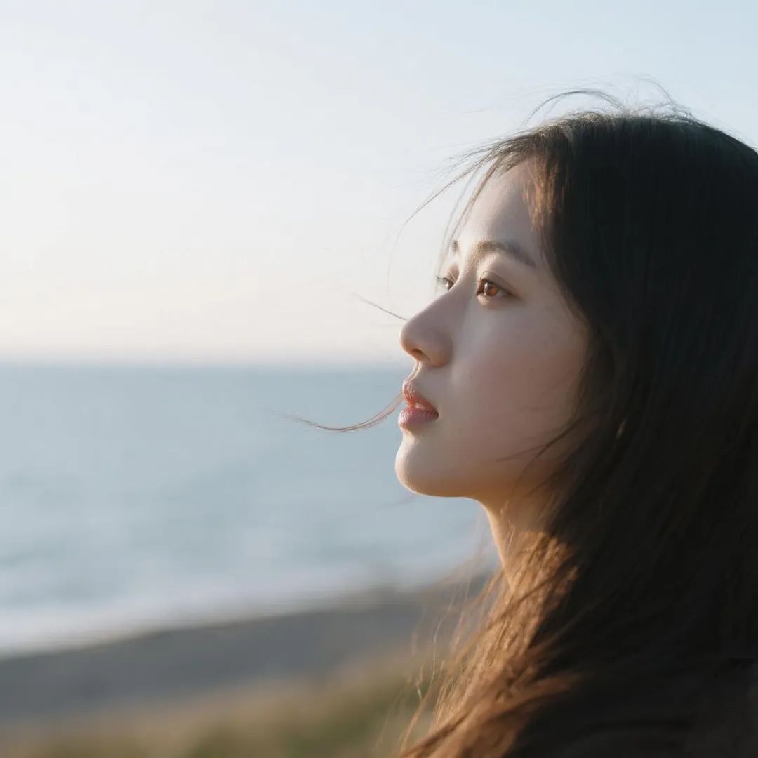 fabeb19fj00swlw0n0017d000u000u0m 如何用提示词控制镜头,教你精准操控AI镜头运镜技巧、提示词优化和参考图选择