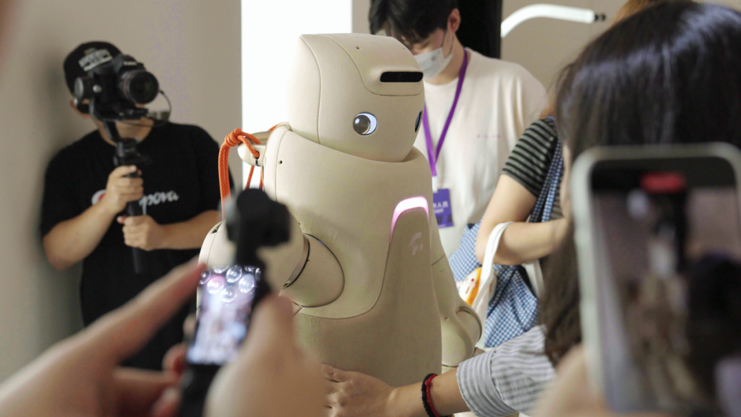 Fourier releases humanoid robot GR-3, focusing on companionship and recreation, defining a new paradigm of "loving" interaction