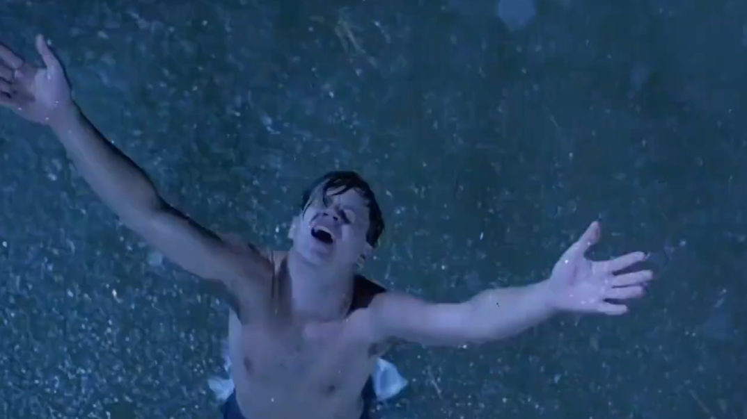 95343c3bj00t25miq00fjd000tt00grm 如何用AI制作电影?15个专业级运镜,让你的AI视频秒变电影大片