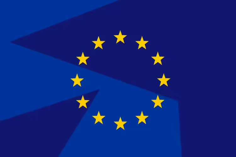 欧盟 AI 法案关键条款推迟实施，同时支持封禁脱衣换脸类应用