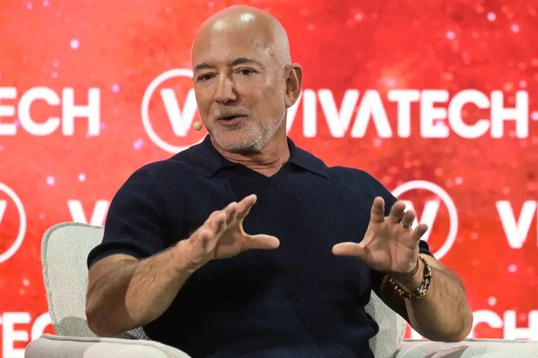 AMAZON FOUNDER: AI MAY CREATE LABOUR SHORTAGES RATHER THAN MASS UNEMPLOYMENT