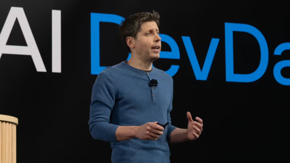 OpenAI CEO 奥尔特曼：担心人工智能会被少数强势主体掌控