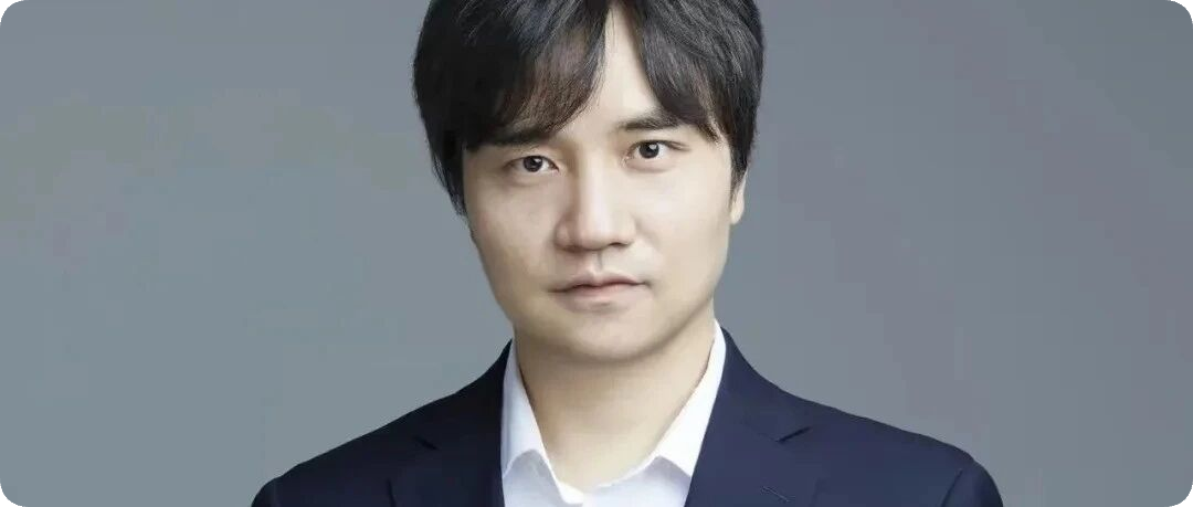 8fe55f65j00tm7fhr0061d000u000crm 快手成立「企业 AI 生产力」组织,于越转任可灵 CEO
