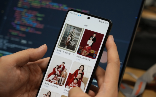 阿里大模型“通义千问”推出春节新功能:生成全家福写真