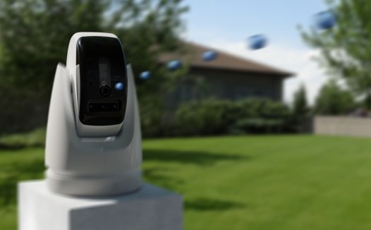 史上最狠监控摄像头?AI 自动识别入侵者并发射催泪弹