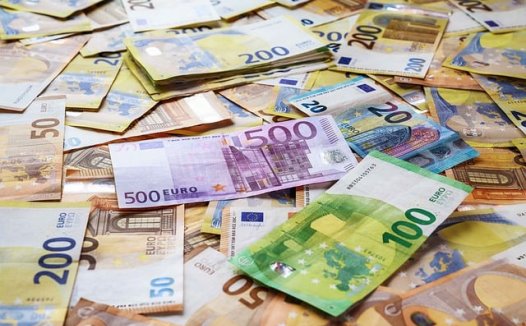 加拿大康考迪亚大学研究人员使用 AI 辨别假币,准确率可达 99%