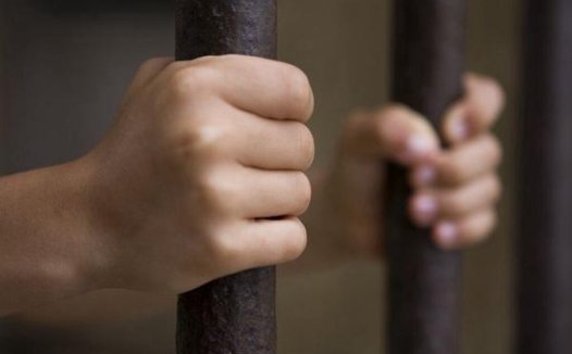 美国一男子因利用 AI生成儿童色情内容被捕，面临 20 项罪名