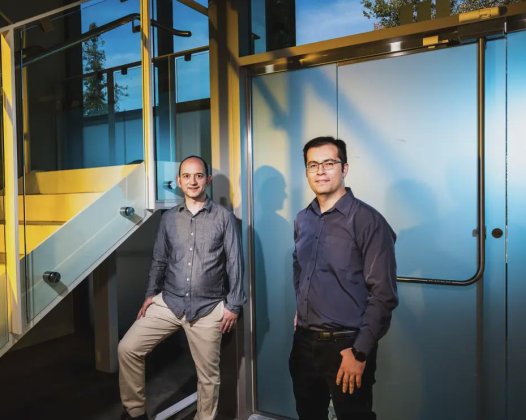 谷歌斥资27亿美元重聘 AI 专家，竟是Character.AI创办人