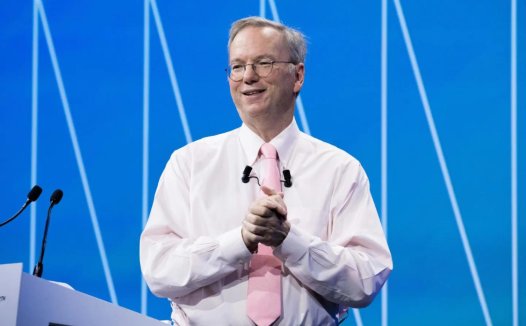 谷歌前 CEO 施密特:若 AI 开始自我改进,我们应“认真考虑”暂停它