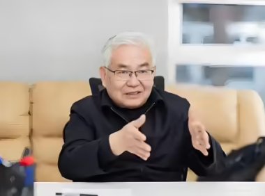 对话中国工程院院士郑纬民：DeepSeek，究竟厉害在哪里