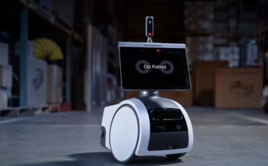 亚马逊：公司几乎没有业务部门不受 AI 影响，我们有约 75 万台机器人