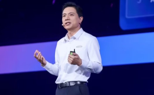 李彦宏：百度模型研发重点在有实际应用价值的领域，不必每个方向都领先
