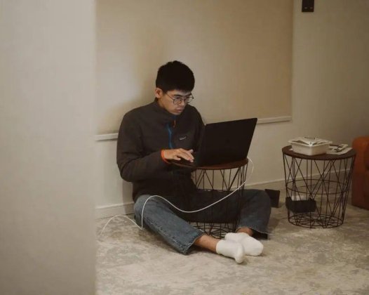 前月之暗面海外产品创始人：做 AI 代码社区是为了激发用户创作欲