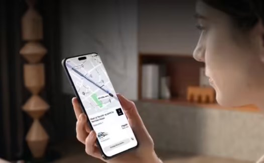 荣耀 CEO 李健谈通用人工智能:当务之急是让 AI 能解决问题