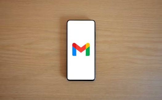 Gmail 被指“拿用户邮件训练 AI”,谷歌否认