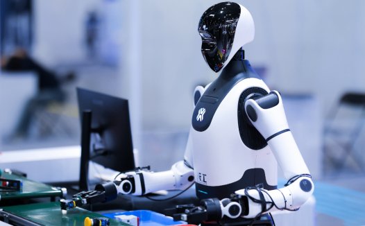 国家发改委：要注意防范重复度高的人形机器人产品“扎堆”上市