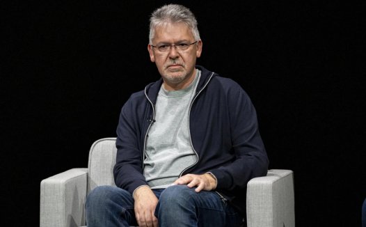 苹果 AI 负责人宣布离职，团队架构大调整