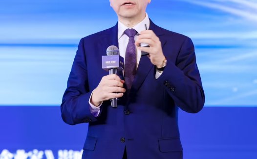 李开复：未来办公司和搭积木一样快，比谁更会用 Agent