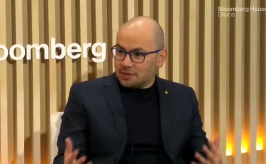 谷歌 DeepMind CEO 哈萨比斯：中国 AI 公司“只比前沿水平落后六个月”