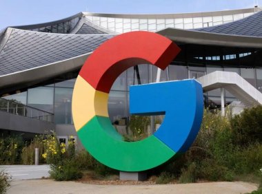 全年营收破 4000 亿美元，Google 母公司 All in AI