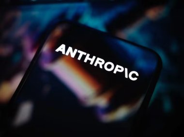 AI 对手发展太快,Anthropic 放弃重要安全承诺