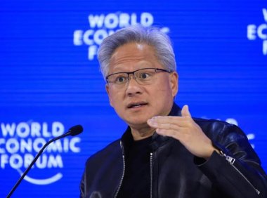 黄仁勋：AI 不会取代软件，市场恐慌「不合逻辑」