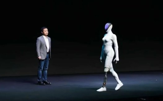 小鹏发 2026 开工信:自动驾驶、机器人与全球化全面加速