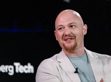 Replit CEO：AI 已经能写代码，但它替代不了系统思维