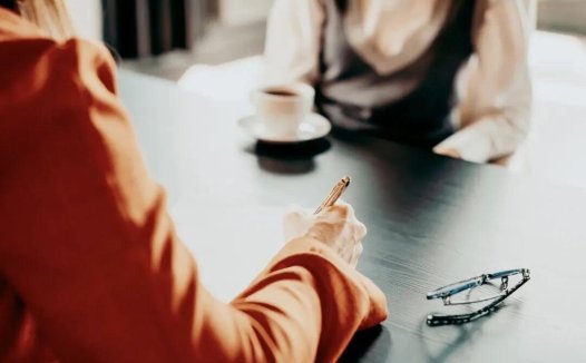 招聘顾问：AI 时代，求职者也要反向考察公司的 AI 成熟度