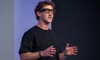 扎克伯格：AI 不必然导致大规模失业，关键在「赋能个人」