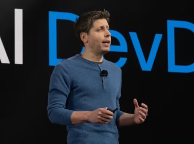OpenAI CEO 奥尔特曼：担心人工智能会被少数强势主体掌控