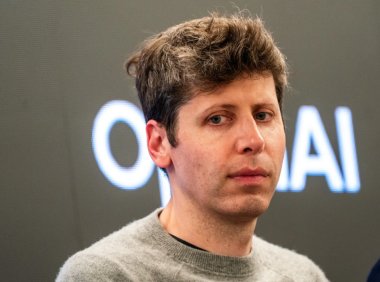奥特曼：AI 行业需要放慢节奏，重新检查模型安全边界