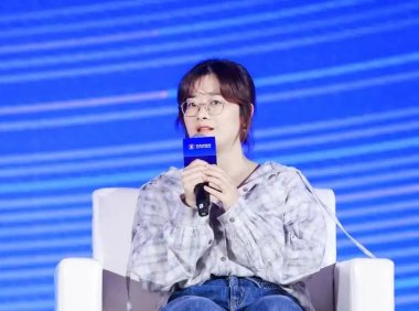 罗福莉晋升至小米 22 级,MiMo 同日发布两款新模型
