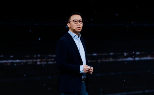 吴泳铭：机器思考总量将达到人类的 1000 倍以上