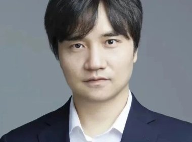 快手成立「企业 AI 生产力」组织,于越转任可灵 CEO