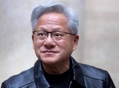 英伟达 CEO 黄仁勋乐观回应近期 AI 概念股大跌:一切都会过去